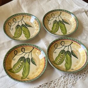 Fitz and Floyd Classic Le Marche Hand-Painted Pea Pod Ceramic set of 4 Bowls
